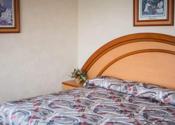 Hotel Diligencias 3*